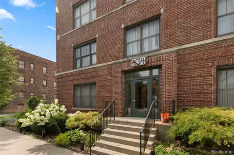 434 W Alexandrine St #102, Detroit, MI 48201