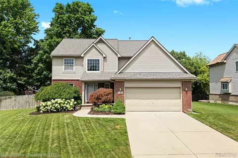 47242 Marina Dr, Van Buren, MI 48111