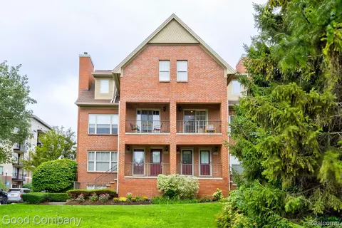 1450 S Main St, Royal Oak, MI 48067