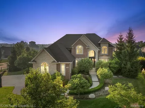 778 Passive, Rochester Hills, MI 48306