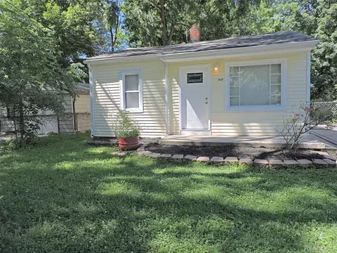3407 Wyoming Ave, Flint, MI 48506
