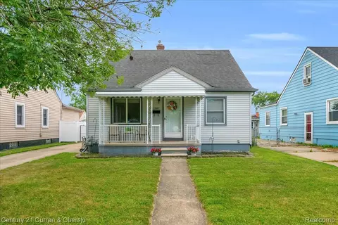 13521 Castle St, Southgate, MI 48195