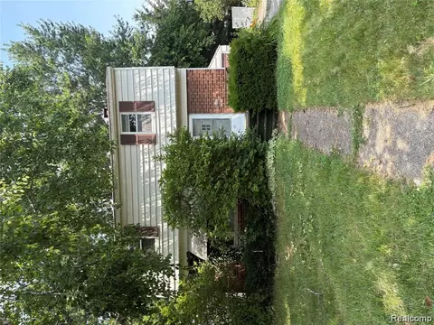 534 S Meade St, Flint, MI 48503