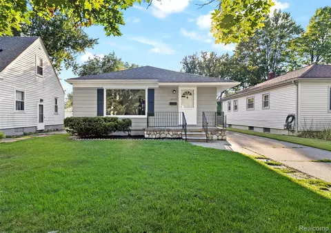 18445 Indian, Redford, MI 48240
