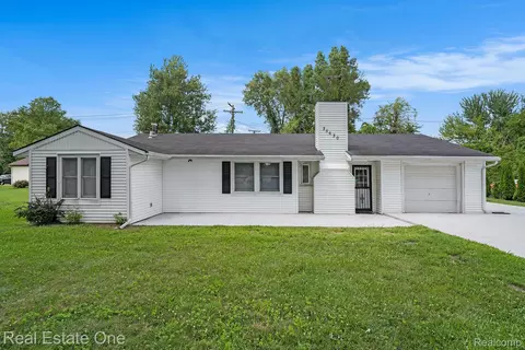 35630 Bibbins St, Romulus, MI 48174