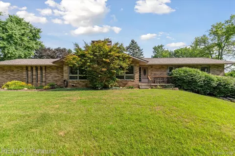 3200 Patterson Lake Road Rd, Putnam, MI 48169