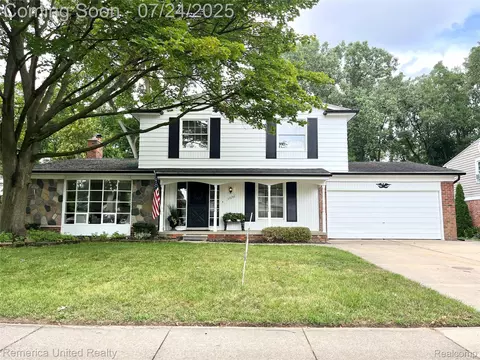 35090 Munger Dr, Livonia, MI 48154