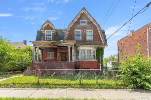 1621 Lysander St, Detroit, MI 48208