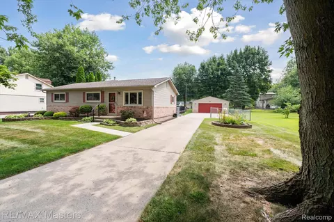 26091 Rogell Rd, Huron, MI 48164