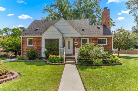 11312 Cardwell St, Livonia, MI 48150