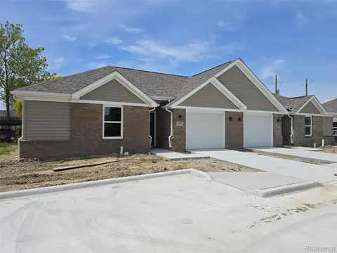 18758 14 Mile Road Rd #3, Roseville, MI 48066