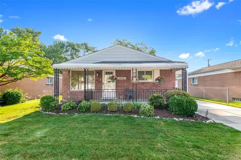 5836 Norborne Ave, Dearborn Heights, MI 48127
