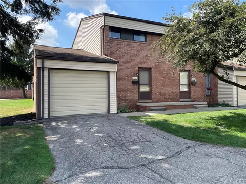 1958 Roman Ct, Warren, MI 48092