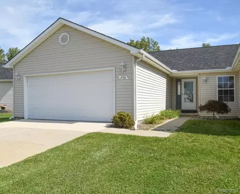 246 Quail Dr, Capac, MI 48014