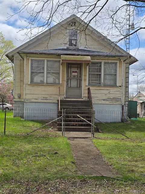 1315 Mitchell St, Jackson, MI 49203
