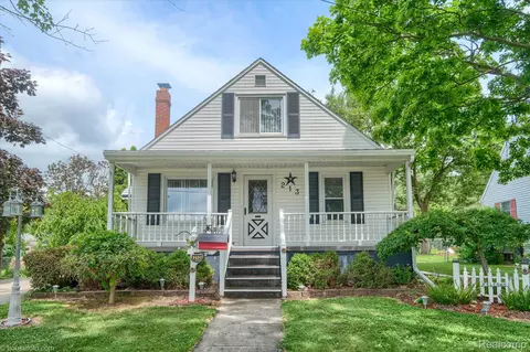 213 Morrell St, Yale, MI 48097