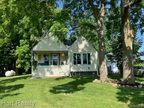 6975 Gosline Rd, Burnside, MI 48416