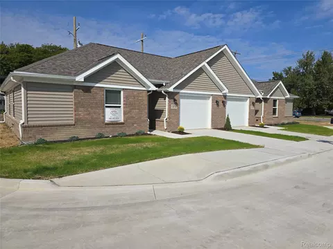 18754 14 Mile Rd #2, Roseville, MI 48066