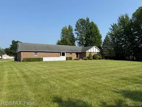53990 N Foster Rd, Chesterfield, MI 48051