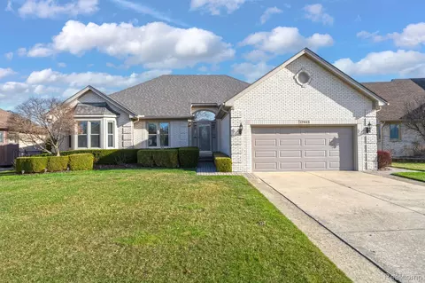 17443 Birch Tree Ln, Macomb, MI 48044 photo 1