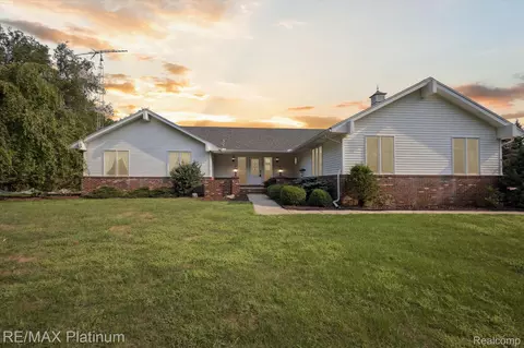 11522 Roberts Rd, Iosco, MI 49285