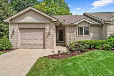 22230 Quail Run Cir #1, South Lyon, MI 48178
