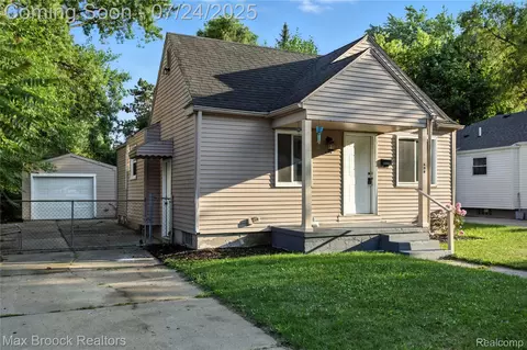 690 2nd Ave, Pontiac, MI 48340
