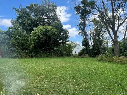40075 13th St, Ecorse, MI 48229