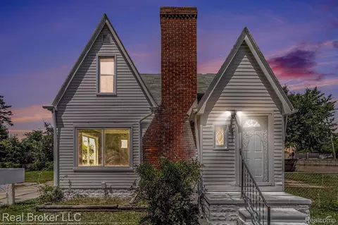 8301 Dodge Ave, Warren, MI 48089