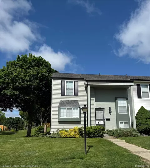 3531 Burbank Dr, Ann Arbor, MI 48105