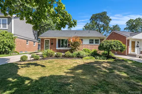 422 Jeffrey Ave, Royal Oak, MI 48073