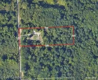 16295 Vining Rd, Romulus, MI 48174