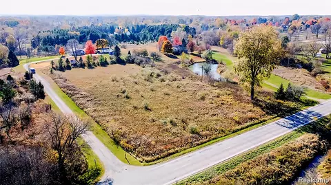 00 Pratt Rd, Hadley, MI 48455