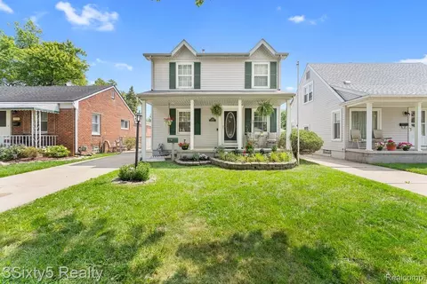 2939 Katherine St, Dearborn, MI 48124
