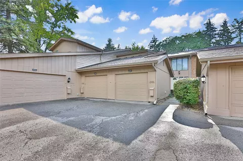 7494 Pebble Ln, West Bloomfield, MI 48322