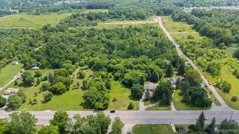 Vl S Center Road, Burton, MI 48519