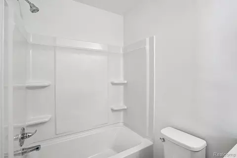 Bath - 20776 Burn Dr, Macomb, MI 48044 photo 4 of 4