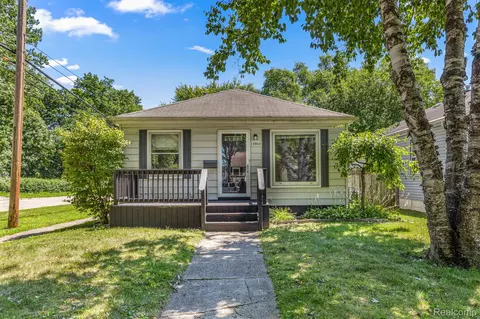 15988 Norborne, Redford, MI 48239