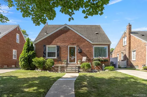 14871 Angelique Ave, Allen Park, MI 48101