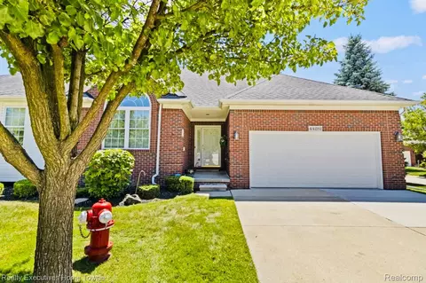 44282 Saturn Dr, Sterling Heights, MI 48314