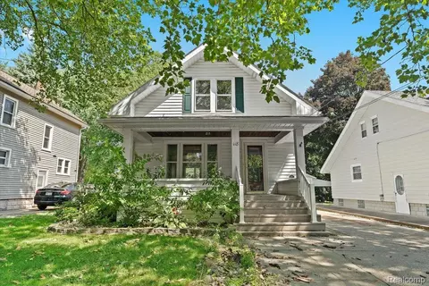 118 Jennett St, Owosso, MI 48867