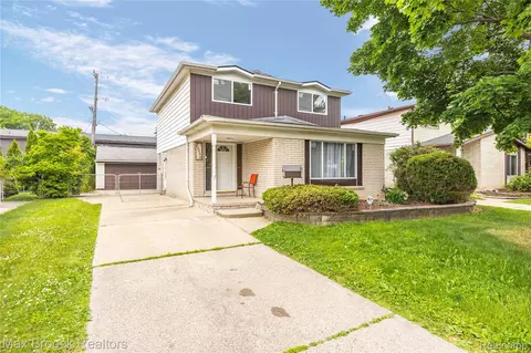 29656 Brentwood St, Southfield, MI 48076