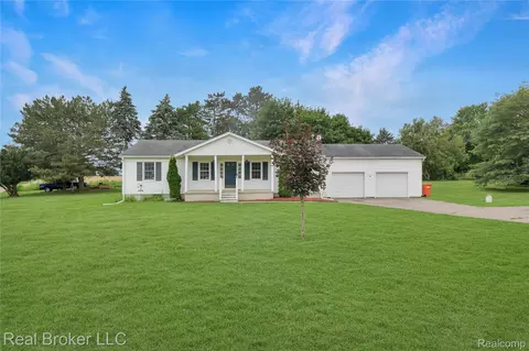 1975 W Hibbard Rd, Owosso, MI 48867