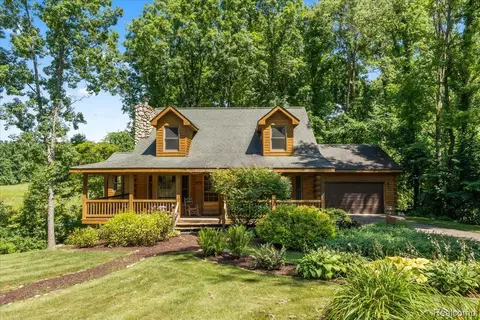4710 Ormond Rd, Springfield, MI 48350