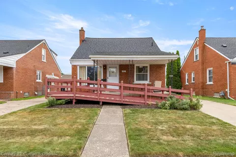 9881 Quandt Ave, Allen Park, MI 48101