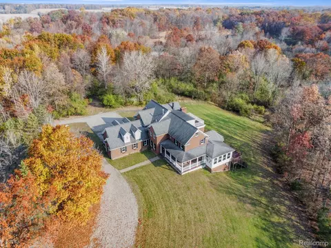 6555 Warren Rd, Superior, MI 48105