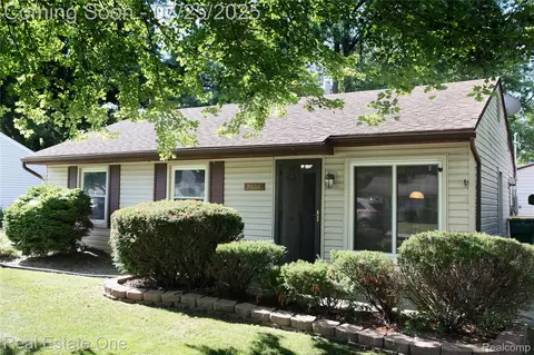2866 James, Auburn Hills, MI 48326