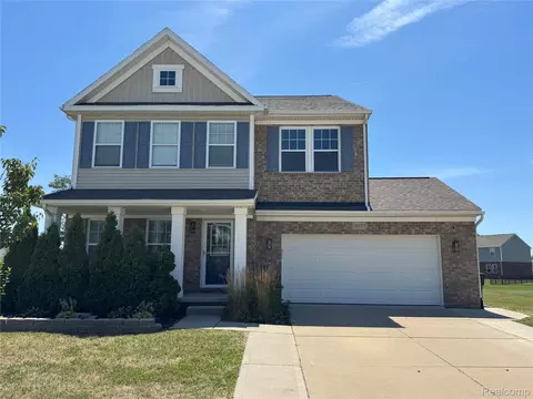 10377 N Island Lake Cir, Taylor, MI 48180