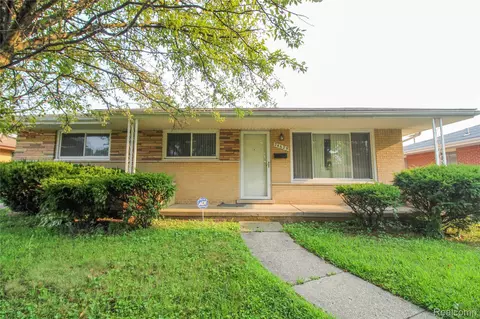 24629 Westgate Dr, Redford, MI 48239