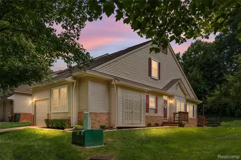 30844 Centennial Dr, Novi, MI 48377